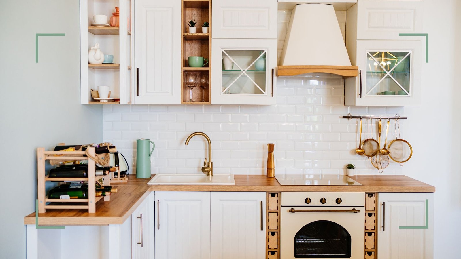 Smart Strategies to Organize a Small Kitchen: Maximize Space