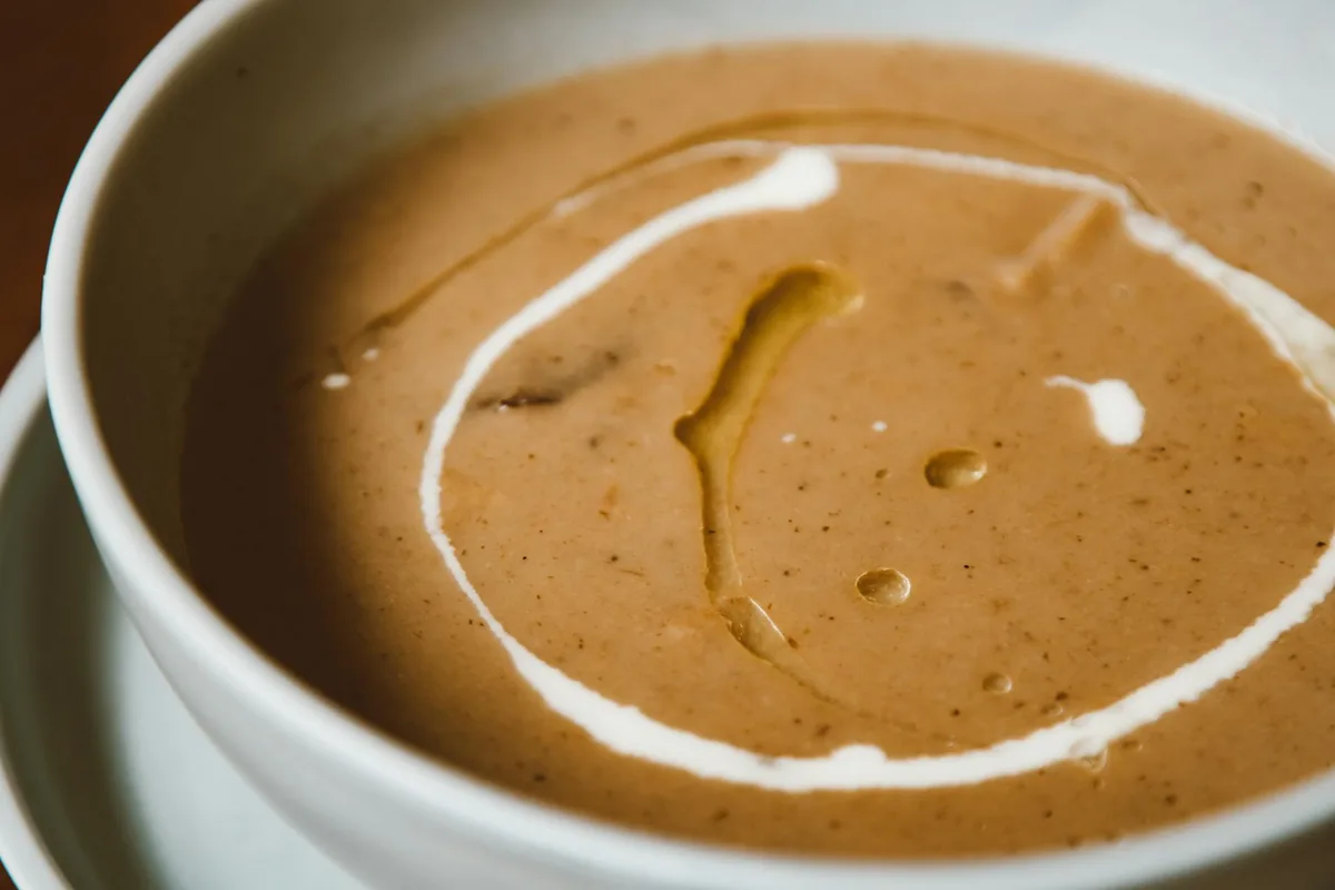 cornstarch-slurry-thickening-soup